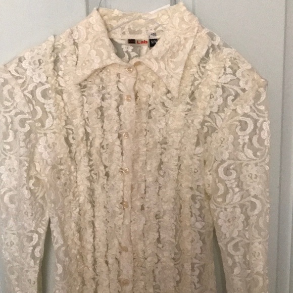 Gorgeous off white lace blouse. Medium. BNWT. - Picture 2 of 2